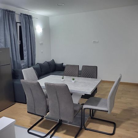 Apartmani Skorpion Kaštela エクステリア 写真