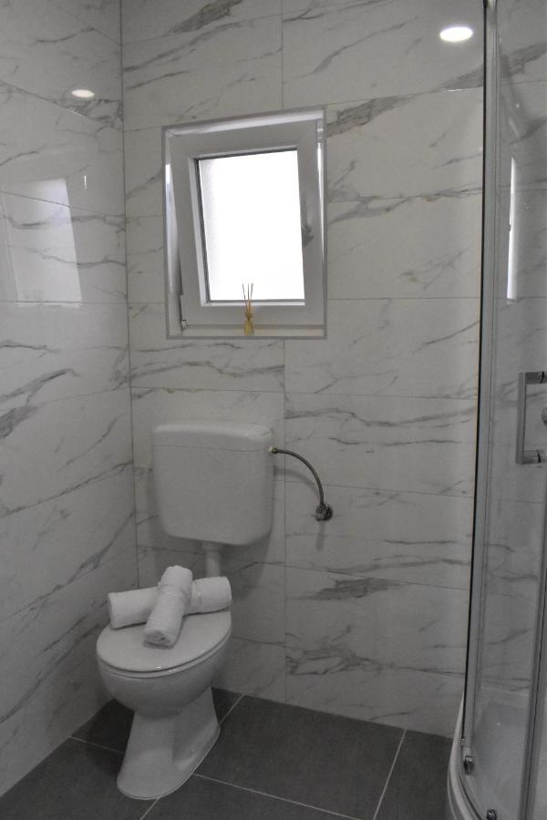 Apartmani Skorpion Kaštela エクステリア 写真