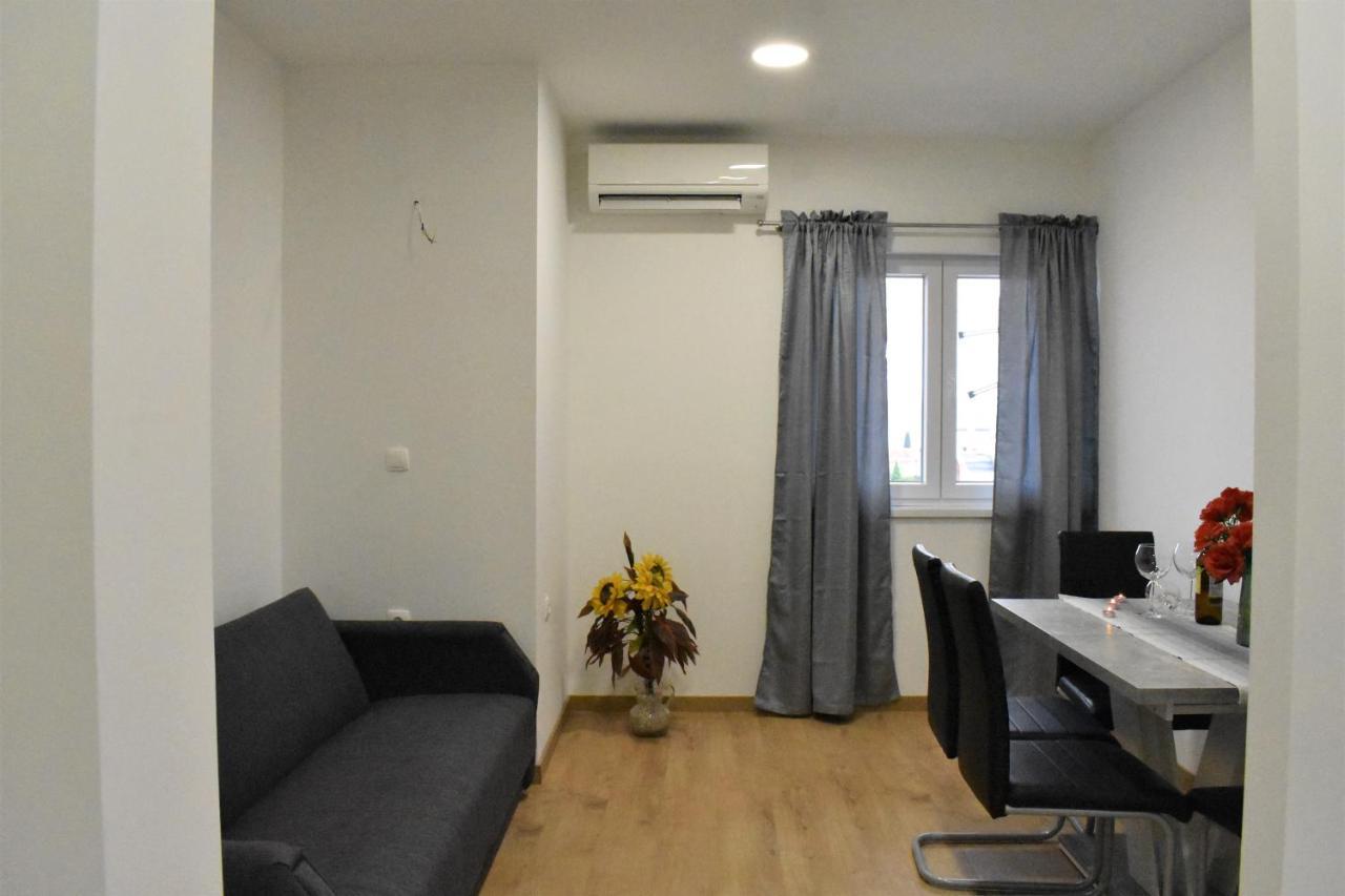 Apartmani Skorpion Kaštela エクステリア 写真