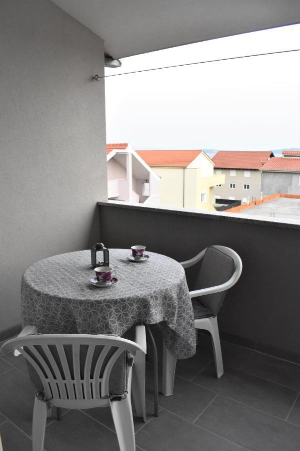 Apartmani Skorpion Kaštela エクステリア 写真