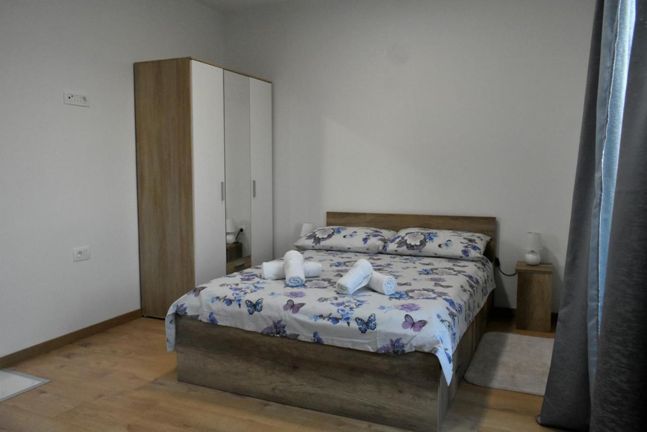 Apartmani Skorpion Kaštela エクステリア 写真